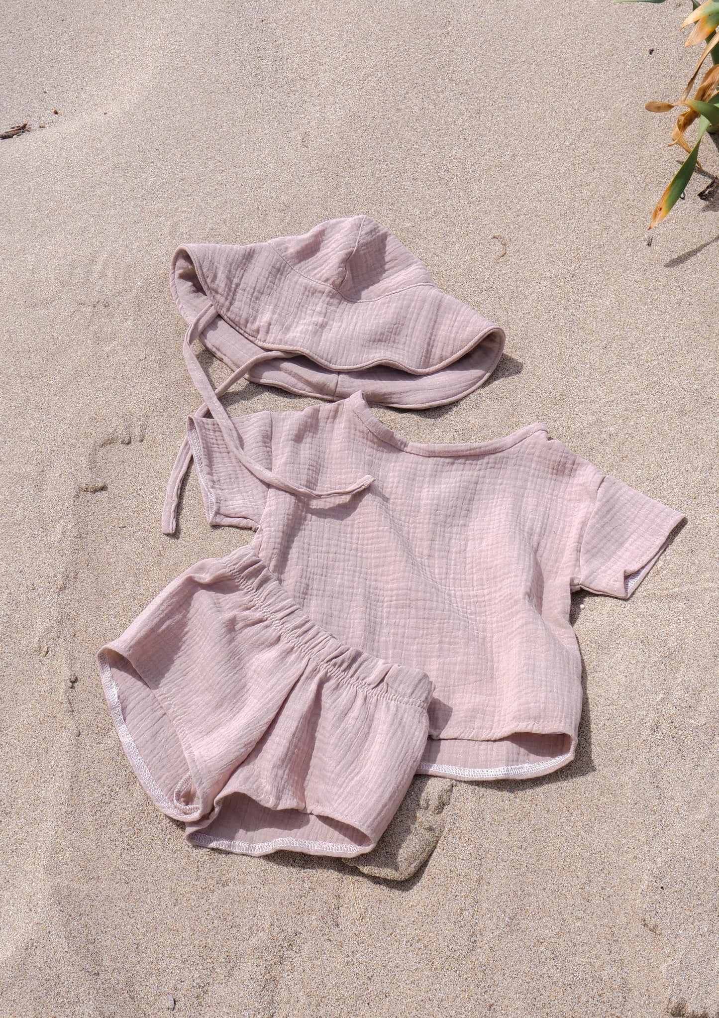 Musselin Sommer Set - Oversized Shirt, Shorts & Sonnenhut bis Gr. 80