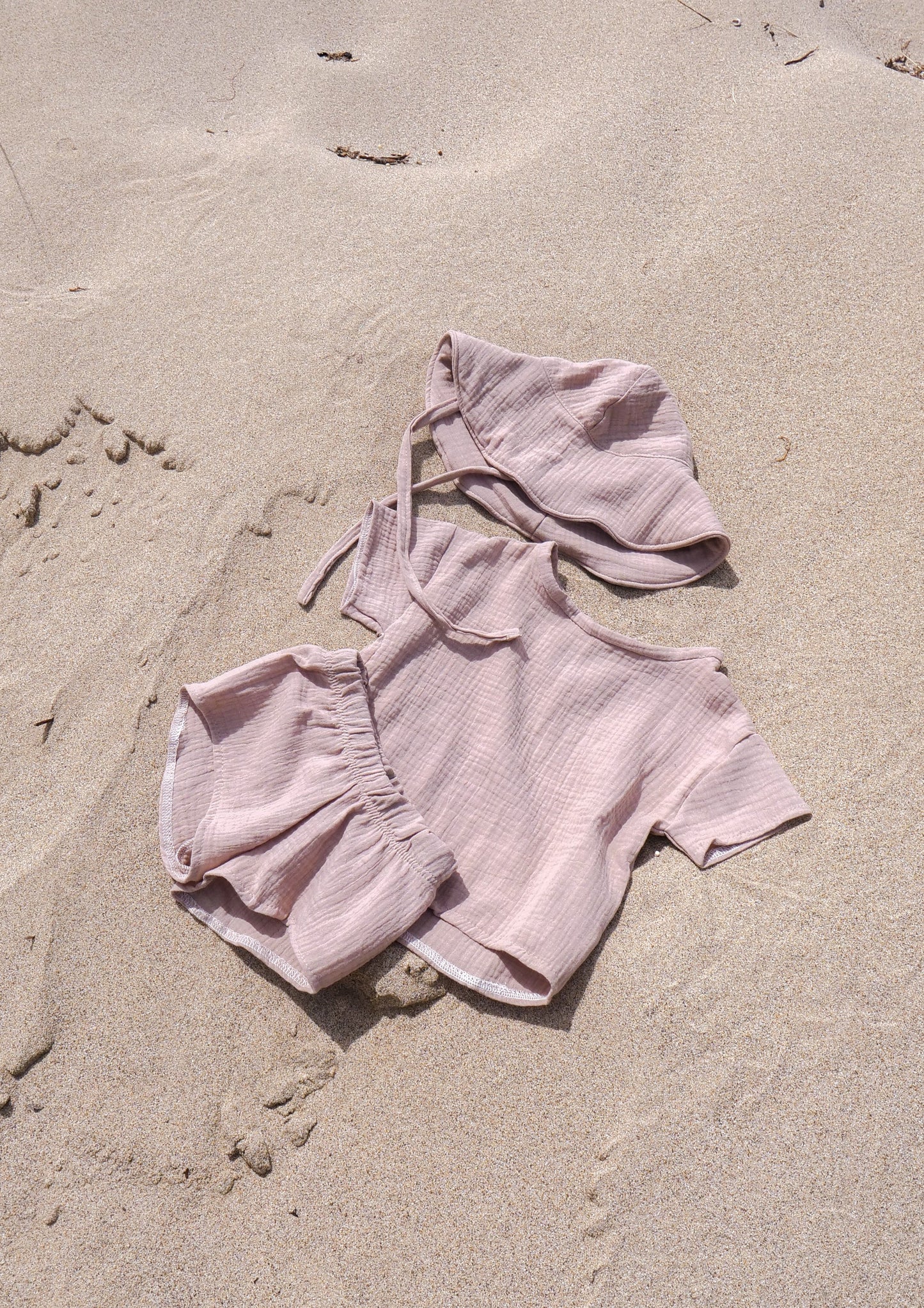 Musselin Sommer Set - Oversized Shirt, Shorts & Sonnenhut bis Gr. 80