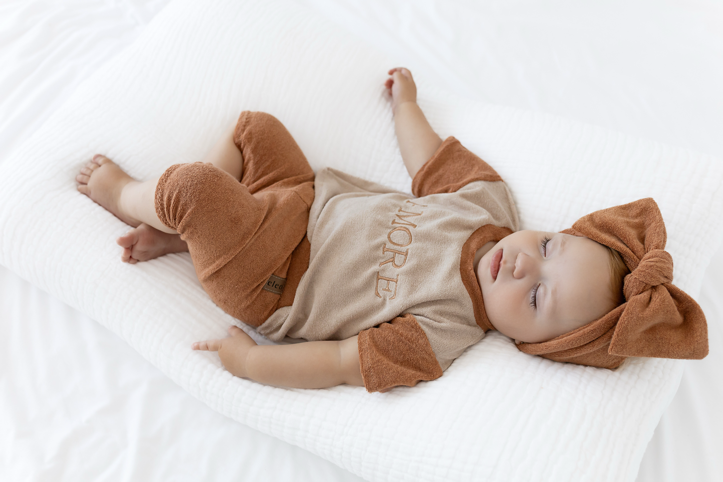 Set Amore Shirt two-tone & Radlerhose aus Frottee