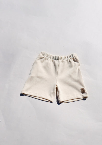 Long Shorts aus Feinstrick