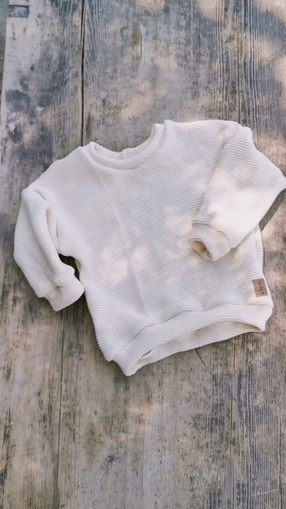 Oversized Pullover aus Wellenstrick