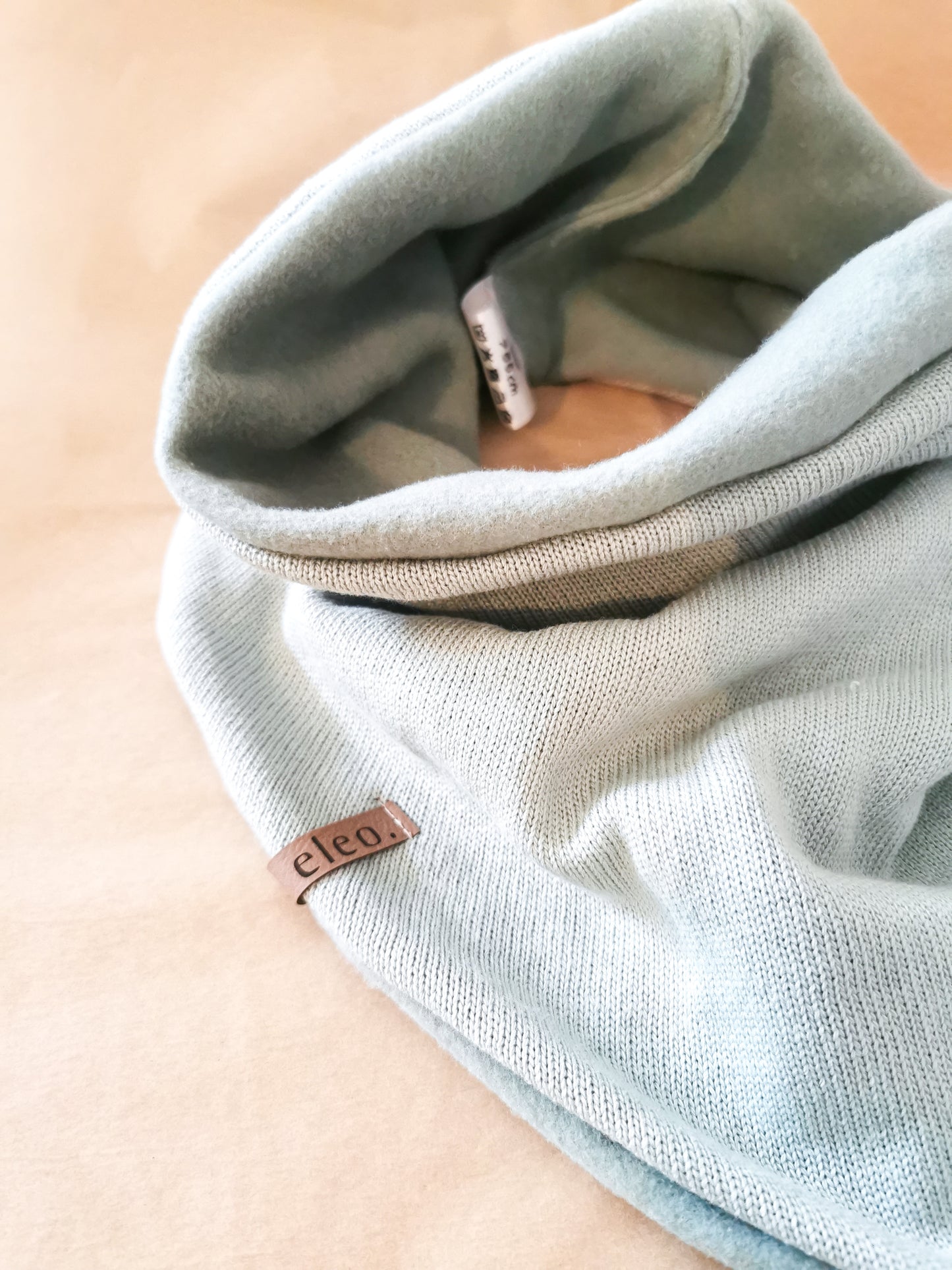 Feinstrick Dreiecks-Loopschal für Mama mit Bio-Baumwollfleece gefüttert