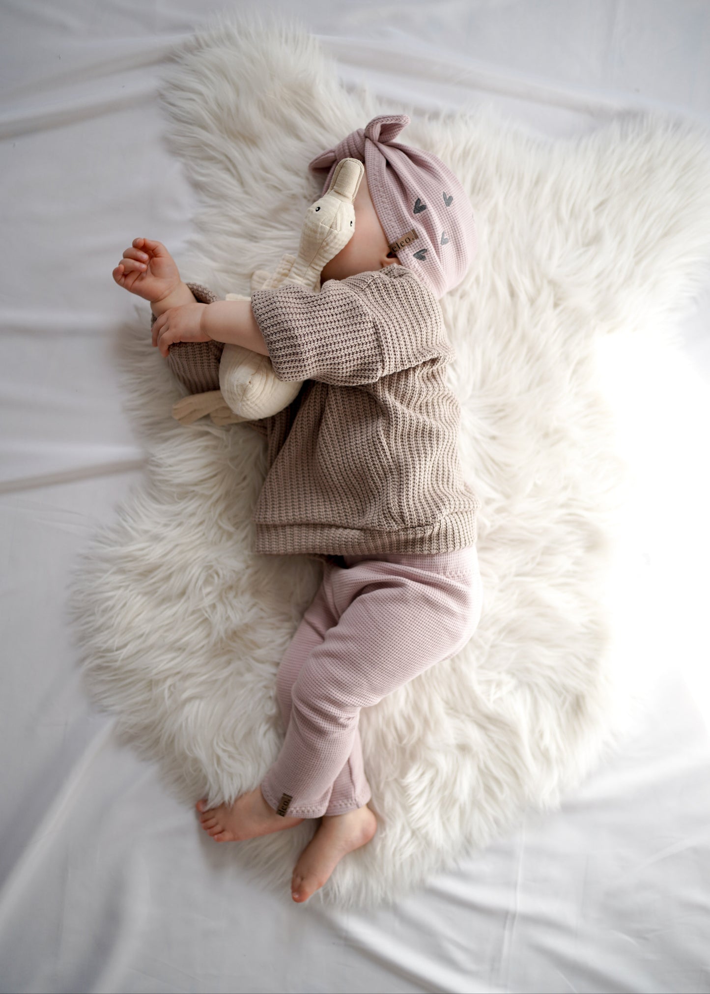 BELOVED Set Big - Grobstrick Oversized Pullover, Leggings aus Waffle-Knit & Turbanmütze mit Herzstickerei