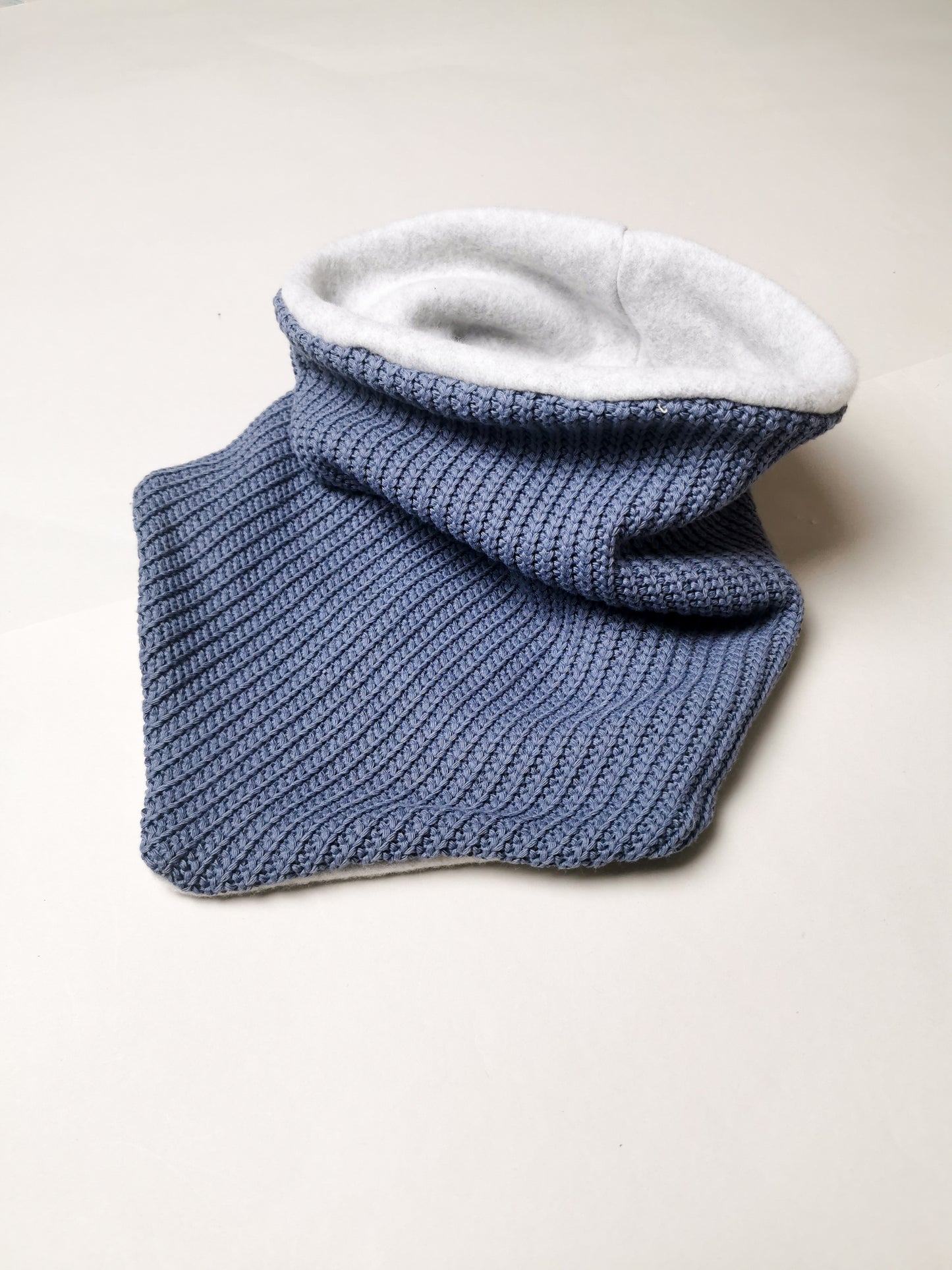 Grobstrick Dreiecks-Loopschal für Mama mit Bio-Baumwollfleece gefüttert