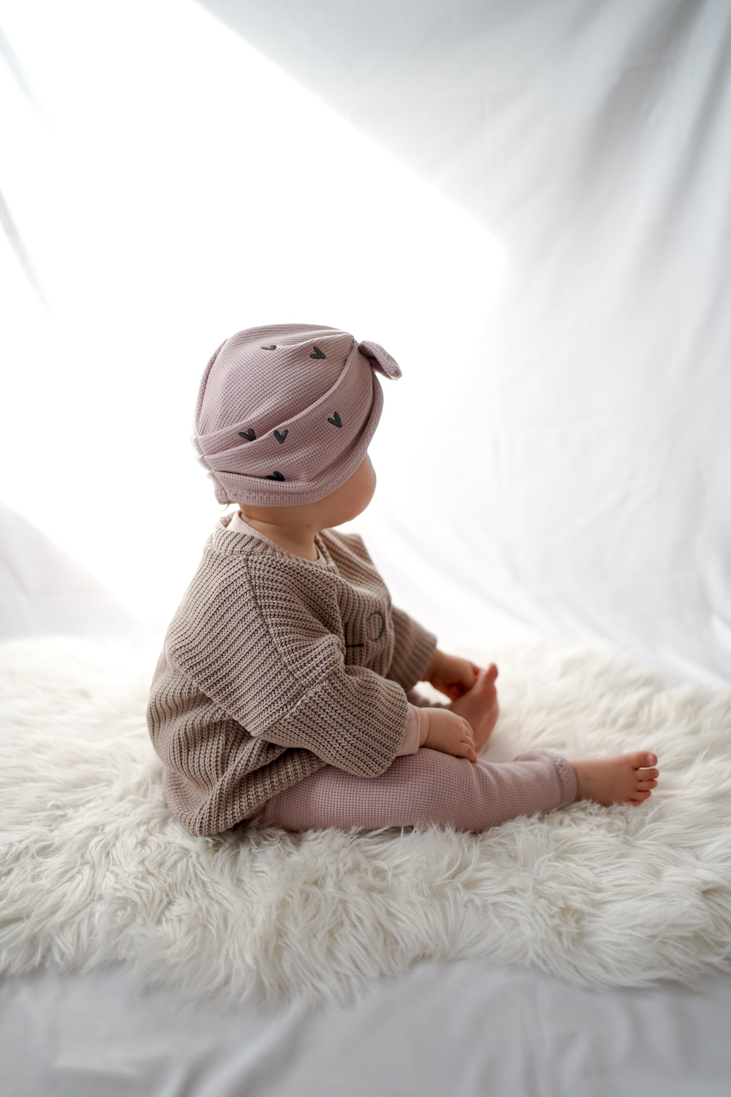 BELOVED Set Big - Grobstrick Oversized Pullover, Leggings aus Waffle-Knit & Turbanmütze mit Herzstickerei