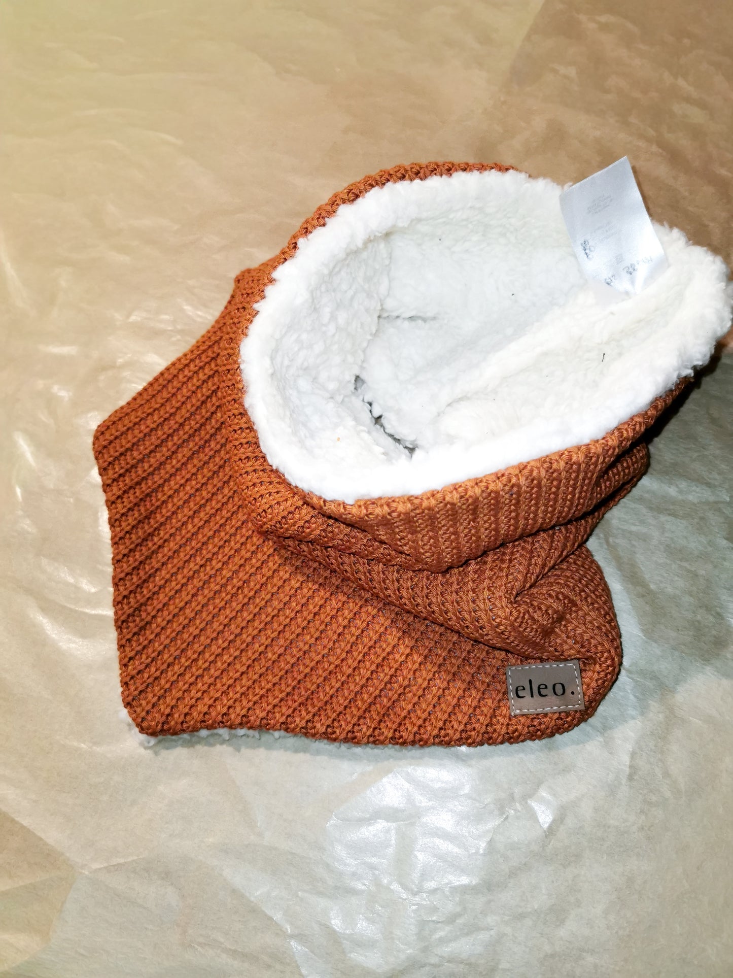 Grobstrick Dreiecks-Loopschal für Mama mit Teddyplüsch gefüttert